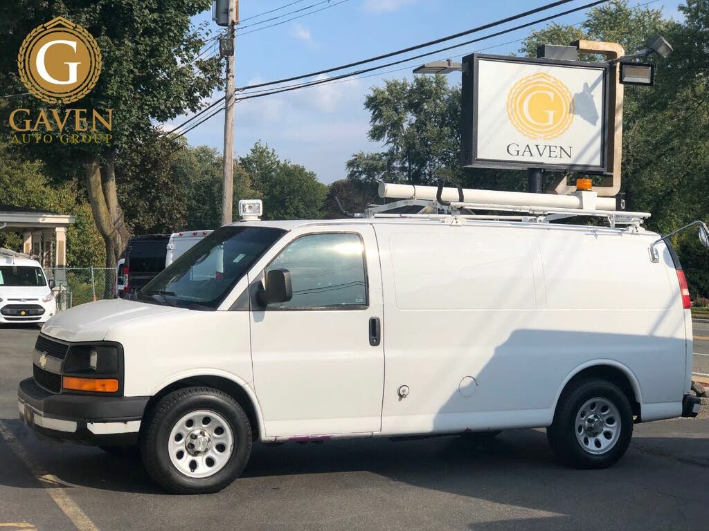 2010 Chevrolet Express Cargo 1500 RWD usados en venta en Allentown, PA